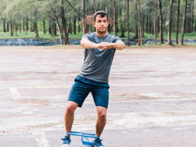 Tips for Using Resistance Bands for Upper Limb Exercises