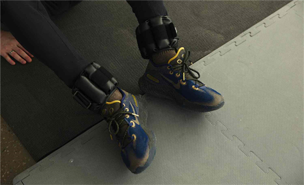 What are the benefits of wearing ankle weights for exercise?