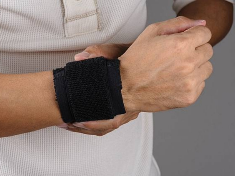 How To Improve Sports Performance with Sports Protective Gear?