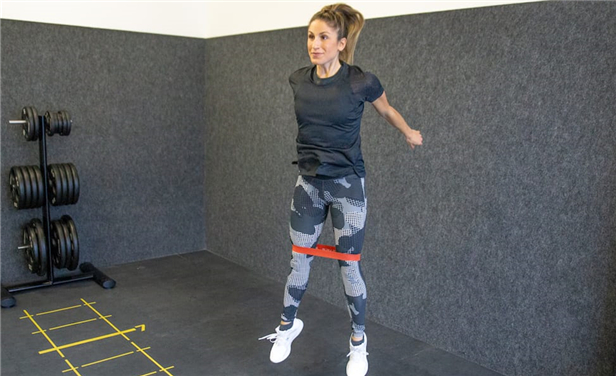 What are the benefits of resistance band exercises?