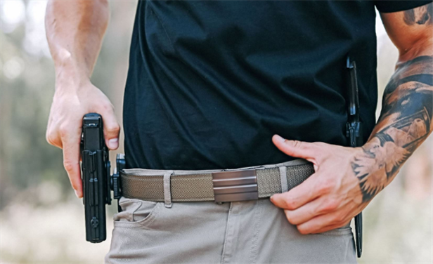 How to choose a hidden durable holster belt?